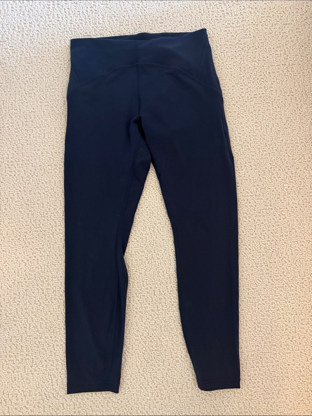 Lulu Navy Cropped Leggings